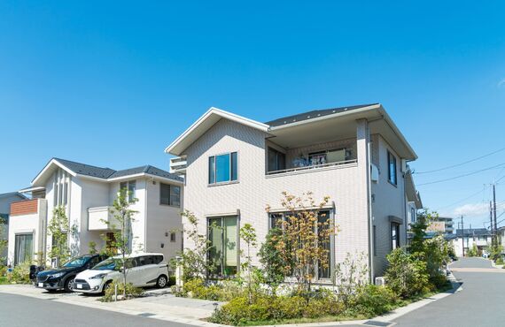 住宅の屋根塗装を行い見た目の回復とメンテナンスを承ります | 松山市密着の外壁塗装会社・有限会社モコサービス